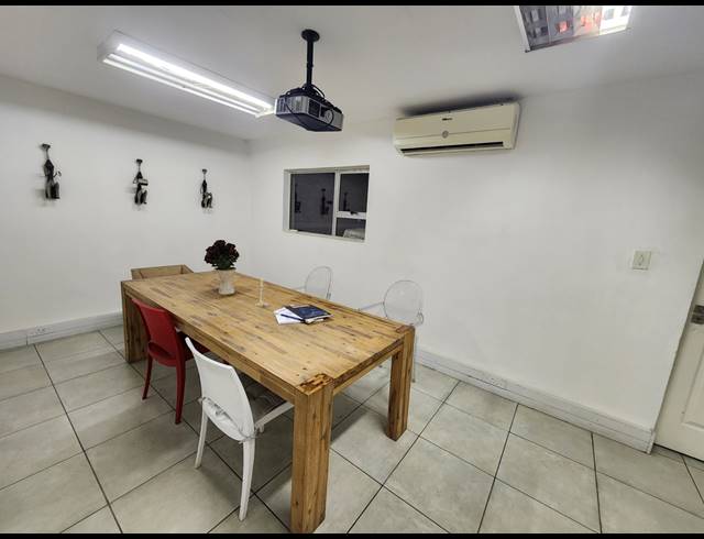 839M² WAREHOUSE FOR SALE IN TUNNEY